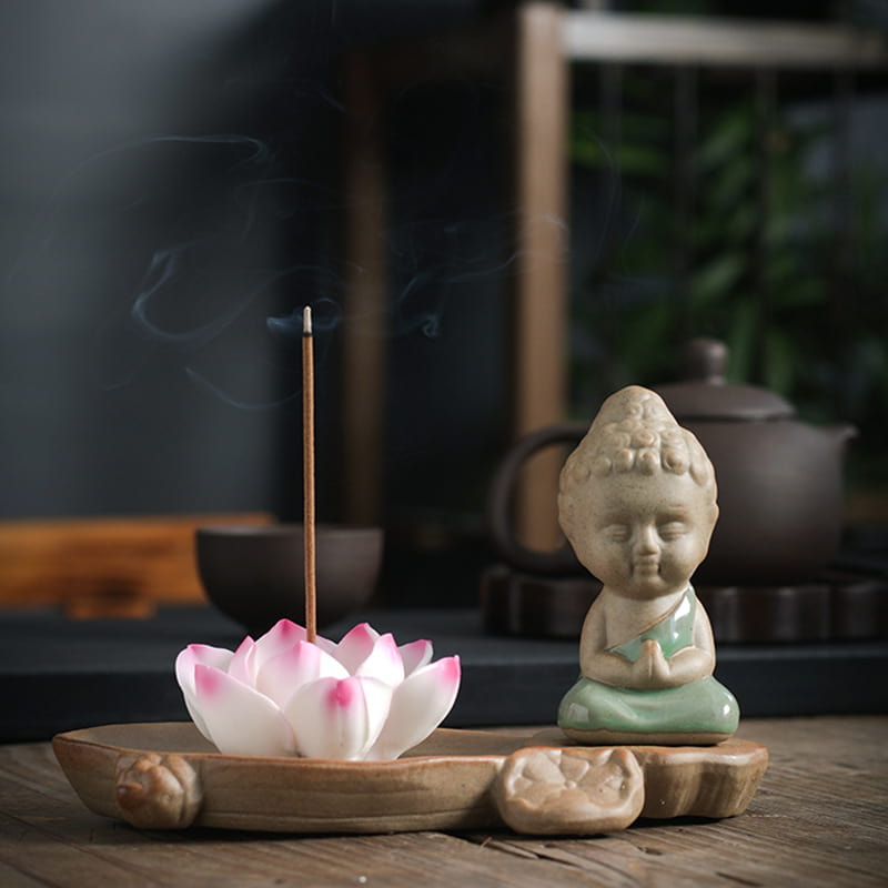 Vintage Handmade Blue And White Plum Floral Ceramic Sticks Burning Incense Holder Vintage Handmade Blue and White Plum Floral Ceramic Sticks Burning Incense Holder | Lulu Incense