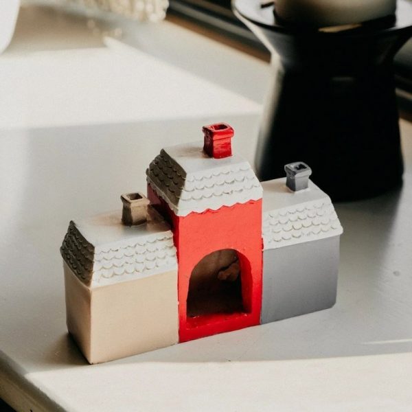 Christmas Village Smoking Chimney Log Cabin Incense Burner | Lulu Incense