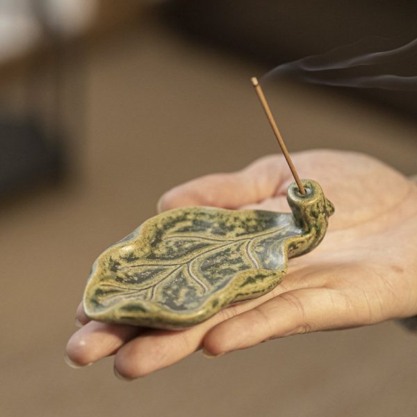 Japanese Style Lotus Leaf-Shaped Ceramic Stick Incense Burner Holder | Lulu Incense