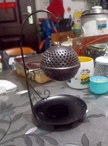 Black Alloy Japanese Style Incense Cone Burning Holder with Hanging Ball photo review