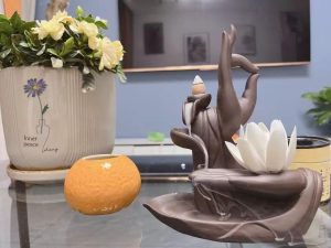 Zen Buddha Hand Purple Clay Ceramic Backflow and Waterfall Incense Burner Holder photo review