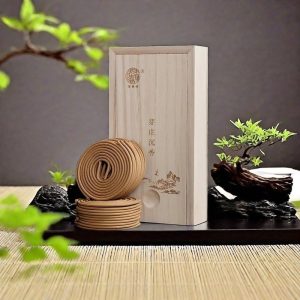 Natural Handcrafted Natural Vietnam Agarwood Coil Incense with Wooden Box