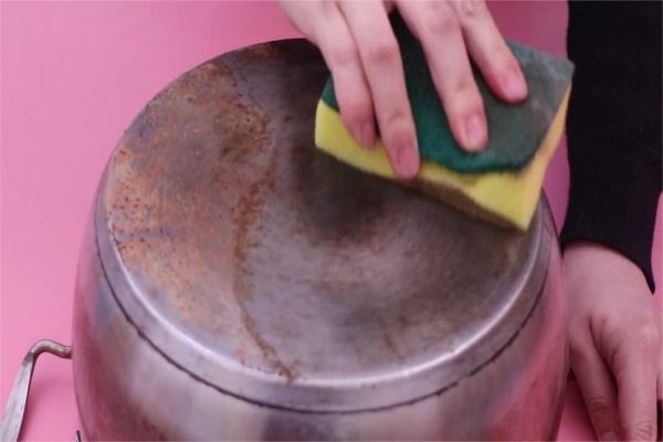 incense ash as cleaner of stainless steel