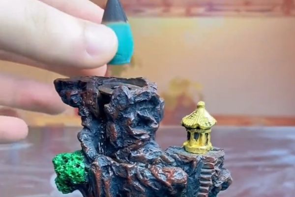 Step 3: Align the Cone with the Burner Hole: