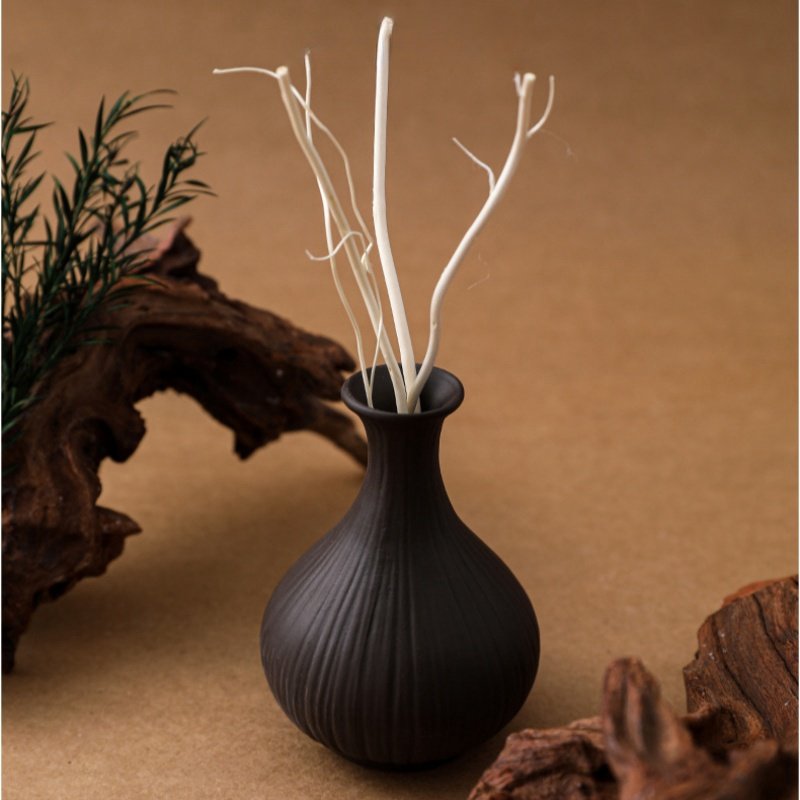 Beautiful Vintage Ceramic Vase Wood Pure Essential Oil Diffuser Beautiful Vintage Ceramic Vase Wood Pure Essential Oil Diffuser
