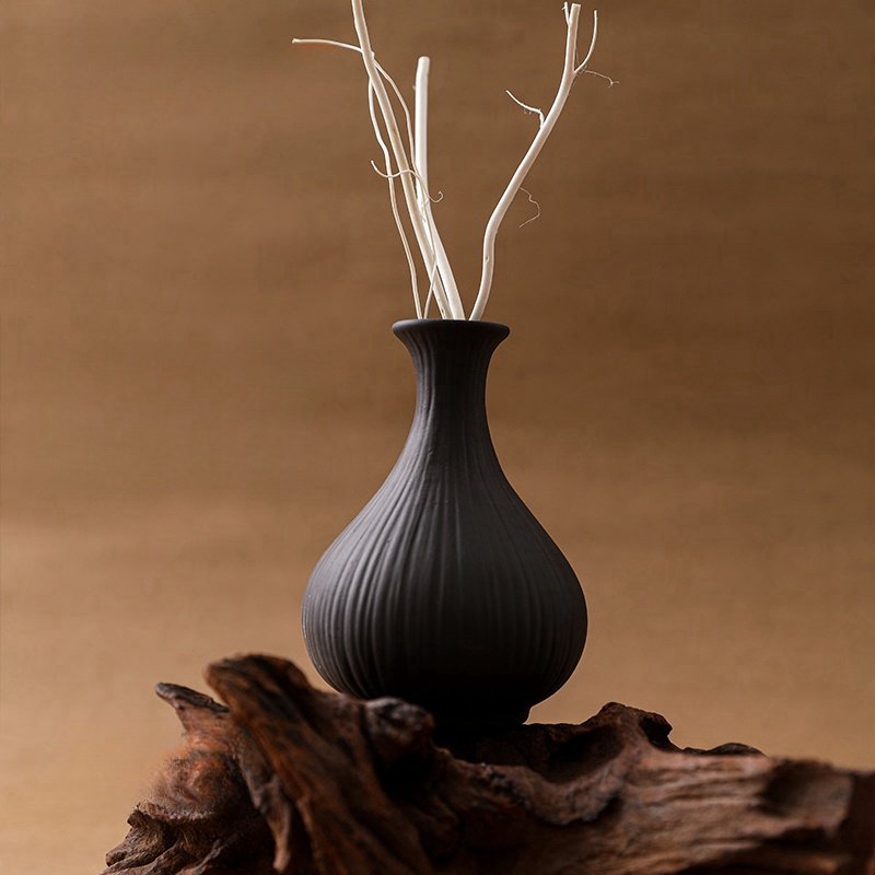 Beautiful Vintage Ceramic Vase Wood Pure Essential Oil Diffuser Beautiful Vintage Ceramic Vase Wood Pure Essential Oil Diffuser