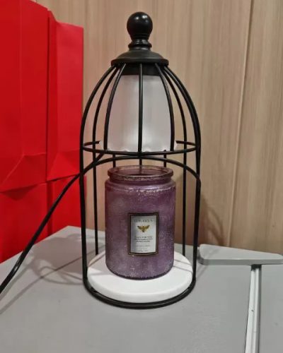 I picked up this Vintage Retro Birdcage Metal Electric Lighted Aurora Candle Warmer Lantern with Timer for my living room and it’s just perfect