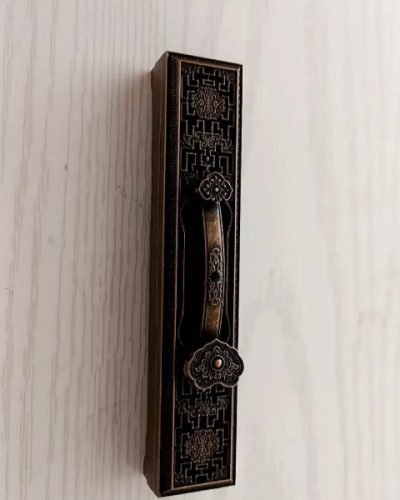I got this incense holder a few weeks ago and I couldn’t be happier