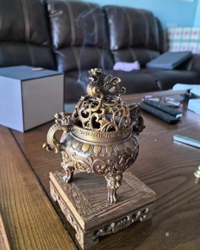 I absolutely love this incense burner!