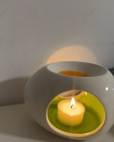 I bought this ceramic burner to help create a relaxing atmosphere in my home and I have to say it’s been great!